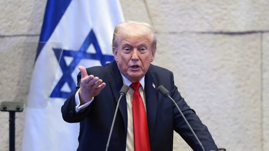 Trump célèbre un 'nouveau Moyen Orient' suite à l'accord de paix à Gaza Donald Trump promeut une ère nouvelle au Moyen-Orient suite à l'accord de paix à Gaza