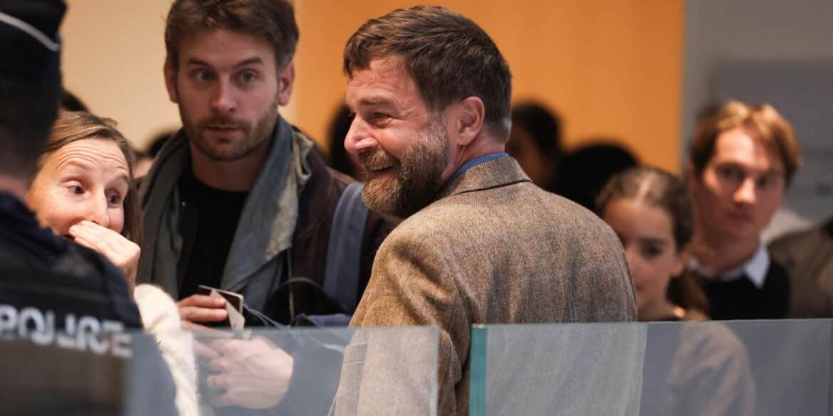 Brigitte Macron : La défense inattendue de l'humour face au cyberharcèlement Brigitte Macron : Quand l'humour se heurte au cyberharcèlement.