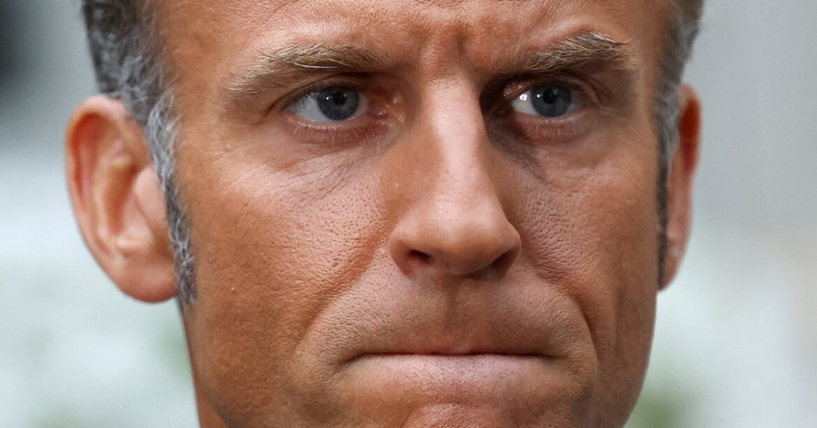 Scénarios possibles : La France sans Emmanuel Macron Les Répercussions de la Démission d'Emmanuel Macron : Un Scénario à Explorer