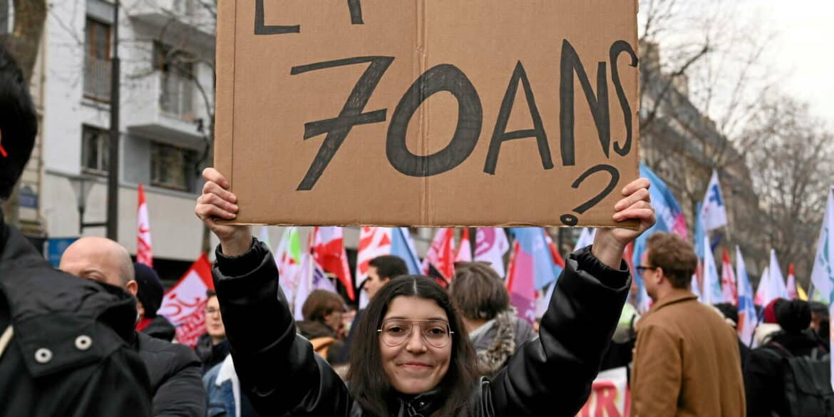 « Générations en conflit : la colère croissante des jeunes envers les baby boomers »