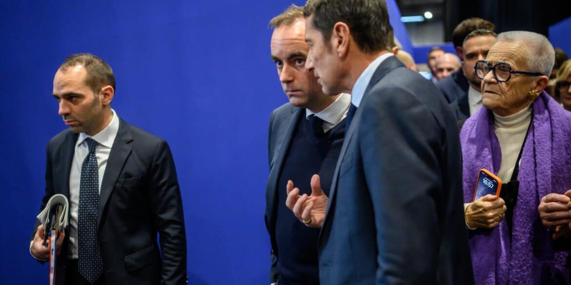 Sébastien Lecornu : Un plaidoyer pour la sérénité face aux maires de France.