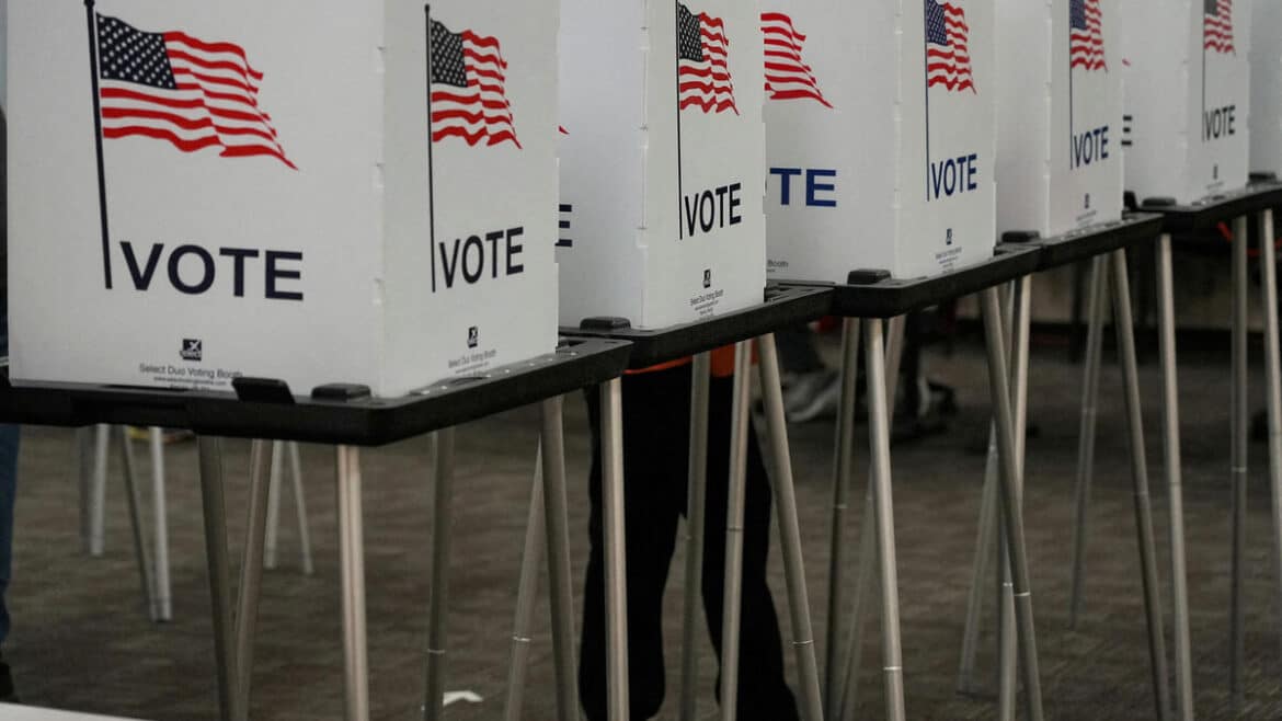 Deux Afghans arrêtés aux États-Unis pour complot d'attentat en 2024