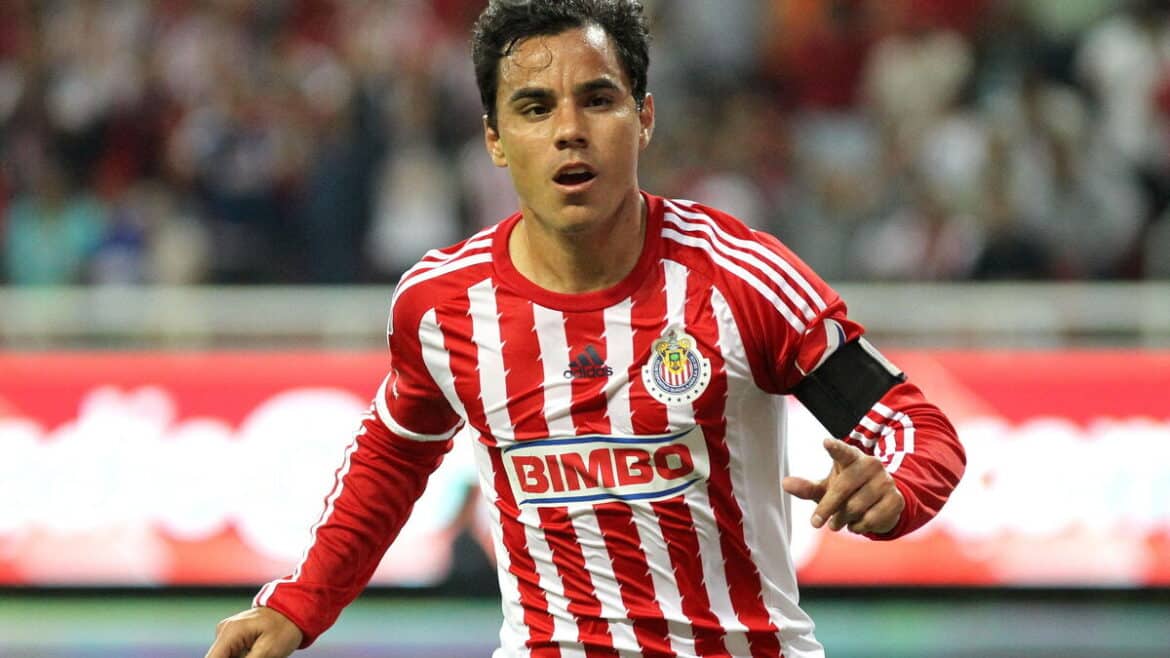 Ex-footballer mexicain sous enquête pour accusations d'abus sur mineur