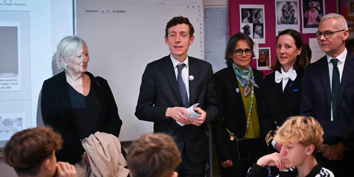 Concours Enseignants : L'Augmentation des Inscriptions Face aux Réformes Incertaines