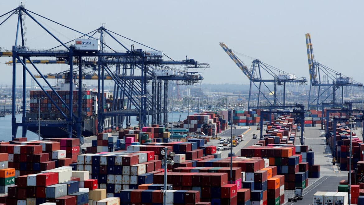 Incendie colossal à Los Angeles : plus de 100 pompiers mobilisés sur un porte-conteneurs