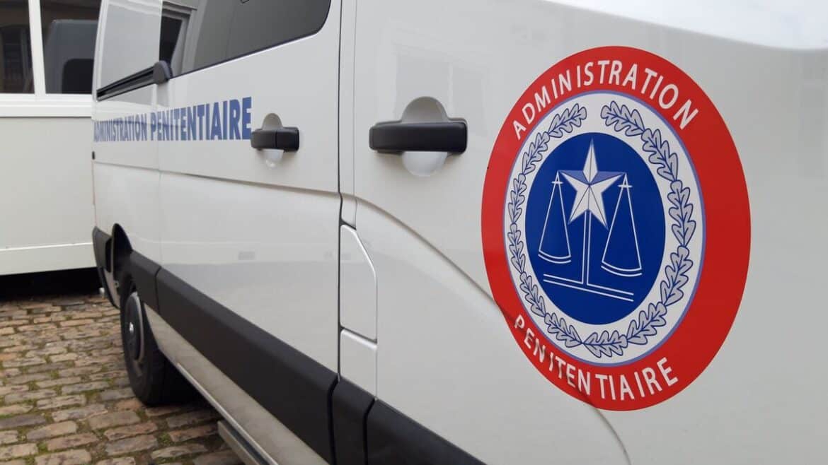 Tragédie Familiale : Un Fils Accusé du Meurtre de sa Mère