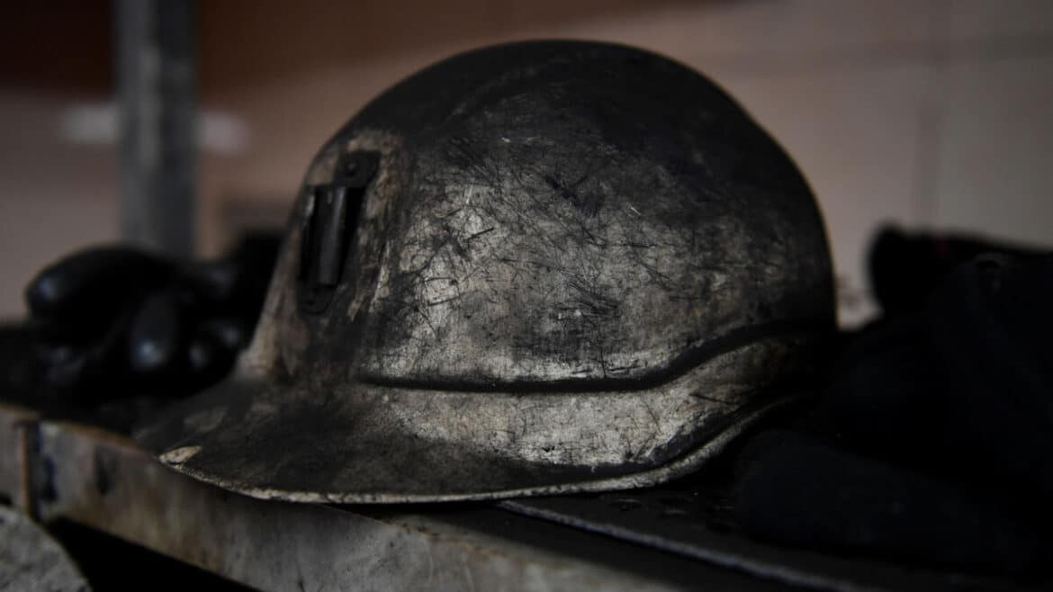 Tragic Mine Accident in Asturias Claims Two Lives