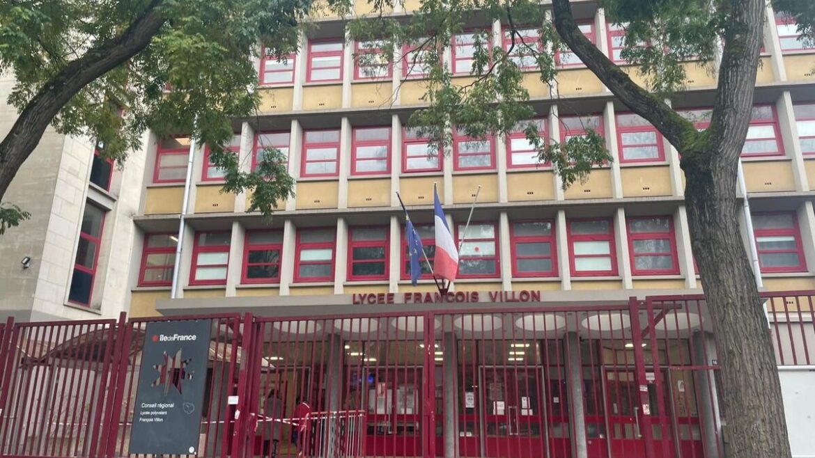 Paris: Teen Arrested for School Shooting Threats